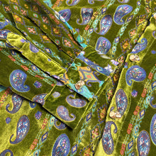 Load image into Gallery viewer, Green Printed Velvet Loose Casual Shirt

