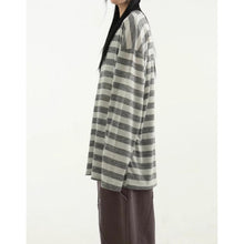Load image into Gallery viewer, Flowy Loose-fitting Striped T-shirt
