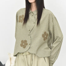 Load image into Gallery viewer, Women's Floral Patchwork Curved Hem Long-sleeved Shirt
