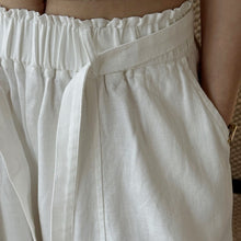Load image into Gallery viewer, Women's High-waisted Pleated Belted Wide-leg Casual Trousers
