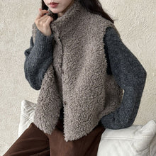 Load image into Gallery viewer, Sleeveless Faux Lamb Wool Vest
