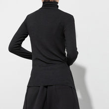 Load image into Gallery viewer, High-neck Printed Long-sleeved Slim-fit Shirt
