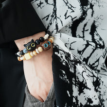 Load image into Gallery viewer, Cat Vintage Wood Carved Beaded Bracelet
