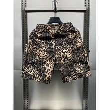 Load image into Gallery viewer, Leopard Print Quick-drying Loose-fitting Five-point Pants
