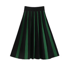 Load image into Gallery viewer, Autumn and Winter Thick Color Block Pleated Skirt
