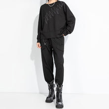 Load image into Gallery viewer, Loose Crew Neck 3D Decorative T-shirt
