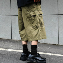 Load image into Gallery viewer, Vintage-style Multiple Pockets Cropped Trousers

