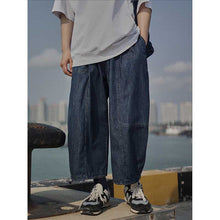 Load image into Gallery viewer, Cropped Loose-fitting Casual Jeans
