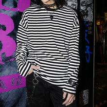 Load image into Gallery viewer, Loose-fitting Striped T-shirt with Dropped Shoulders
