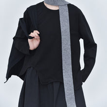 Load image into Gallery viewer, Women's Wavy Hem Casual Round Neck Shirt
