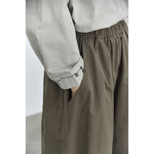 Load image into Gallery viewer, Women's Retro Loose Thin Casual Pants

