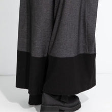 Load image into Gallery viewer, Elastic Waist Midi Skirt Pants
