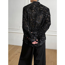 Load image into Gallery viewer, Vintage Floral Printed Velvet Metal Button Long Sleeve Shirt
