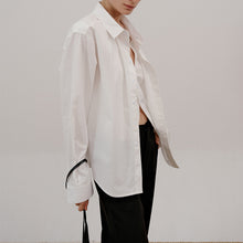 Load image into Gallery viewer, Fake Two-piece Loose Lapel Shirt
