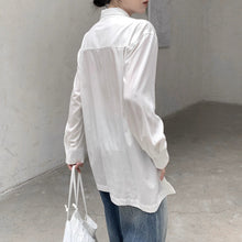 Load image into Gallery viewer, Loose Slit-buttoned Two-way Shirt
