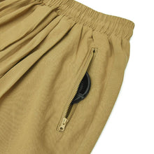 Load image into Gallery viewer, Loose-fitting Straight-leg Cropped Trousers
