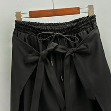 Load image into Gallery viewer, Loose Wide-leg Cropped Strappy Hakama Pants
