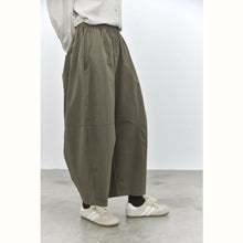 Load image into Gallery viewer, Women's Retro Loose Thin Casual Pants
