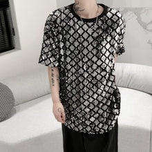 Load image into Gallery viewer, Diamond-patterned Sequined Stage T-shirt
