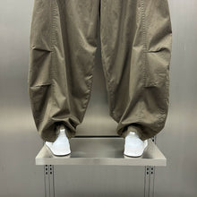 Load image into Gallery viewer, Loose-fitting Curved Elastic Waist Casual Pants
