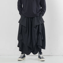 Load image into Gallery viewer, Multi-layered Pleated Cropped Wide-leg Pants Hakama
