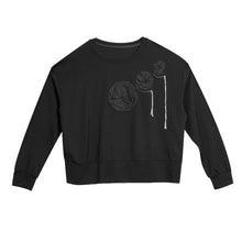 Load image into Gallery viewer, Casual Round Neck 3D Flower T-shirt
