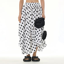 Load image into Gallery viewer, Three-dimensional Irregular Flower Bud Skirt
