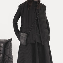 Load image into Gallery viewer, Japanese Loose Cotton Vest
