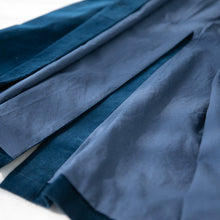 Load image into Gallery viewer, Loose-fitting Long Raglan Sleeve Trench Coat
