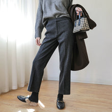 Load image into Gallery viewer, Straight Herringbone Wool Cropped Trousers
