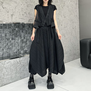V-neck Gauze Vest Asymmetric Pleated Loose Curved Skirt