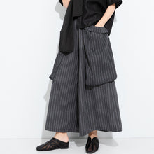 Load image into Gallery viewer, Women‘s Vertical Striped Wide-leg Cropped Trousers
