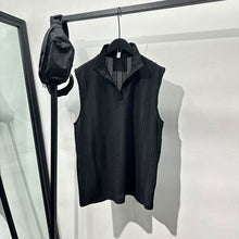 Load image into Gallery viewer, Loose Lapel Casual V-Neck Sleeveless Vest

