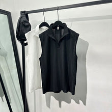 Load image into Gallery viewer, Loose Lapel Casual V-Neck Sleeveless Vest
