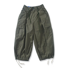 Load image into Gallery viewer, Japanese Retro Silhouette Multi-pocket Straight Wide-leg Pants
