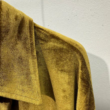 Load image into Gallery viewer, Loose-Fit Velvet Shirt with Fluid Drape
