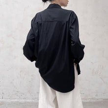 Load image into Gallery viewer, Loose Slit-buttoned Two-way Shirt
