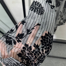 Load image into Gallery viewer, Retro Hollow Print Loose Casual Shirt

