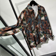 Load image into Gallery viewer, Retro Geometric Print Loose Long-sleeved Shirt
