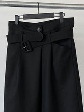 Load image into Gallery viewer, Dark Belt Cropped Wide Leg Pants

