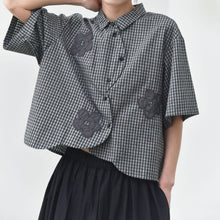 Load image into Gallery viewer, Women's Floral-patterned Curved Hem Shirt
