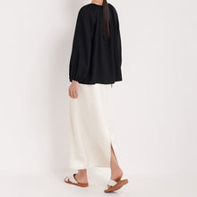Load image into Gallery viewer, French Hollow Loose Thin Top
