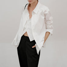 Load image into Gallery viewer, Fake Two-piece Loose Lapel Shirt

