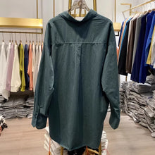 Load image into Gallery viewer, Loose-fitting Polo Collar Shirt
