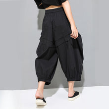 Load image into Gallery viewer, Dark Loose Large Fold Bloomers
