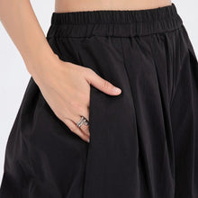 Load image into Gallery viewer, Women's Loose Lantern Wide-Leg Pants
