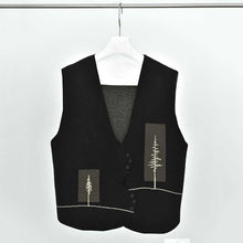 Load image into Gallery viewer, Retro Curved Placket Jacquard Sweater Vest
