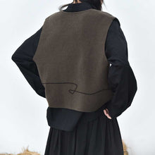Load image into Gallery viewer, Retro Curved Placket Jacquard Sweater Vest
