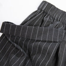 Load image into Gallery viewer, Women‘s Vertical Striped Wide-leg Cropped Trousers
