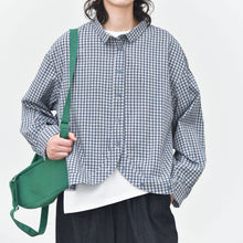 Load image into Gallery viewer, Curved Hem Checkered Textured Shirt
